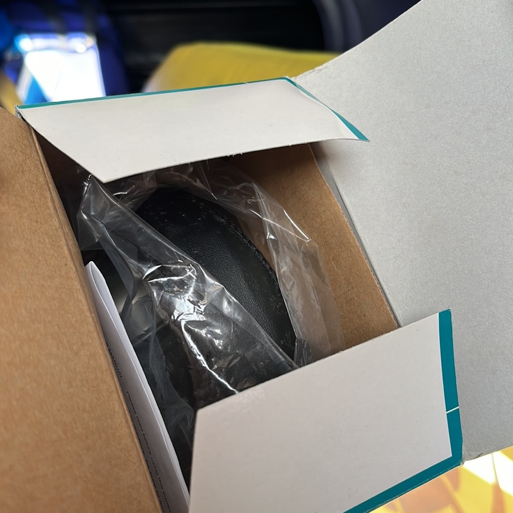Radio headset - Picture 3 of 4
